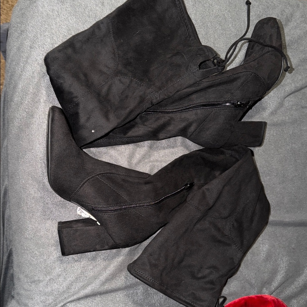Elegant Black Women's Boots